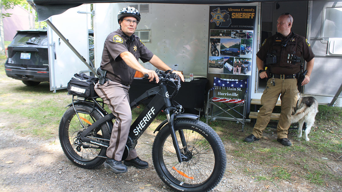 Alcona Sheriff’s office receives bicycles from City of Harrisville