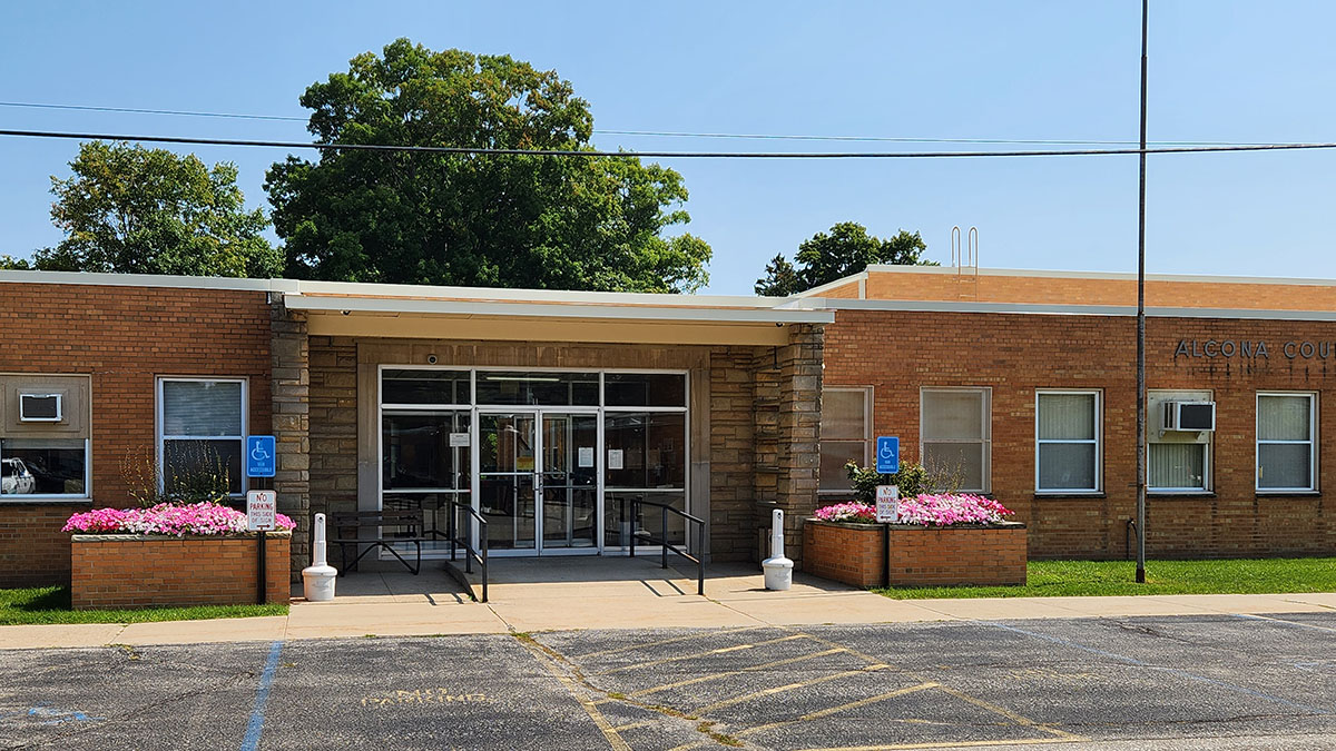 County commissioners struggle to balance budget amid rising costs